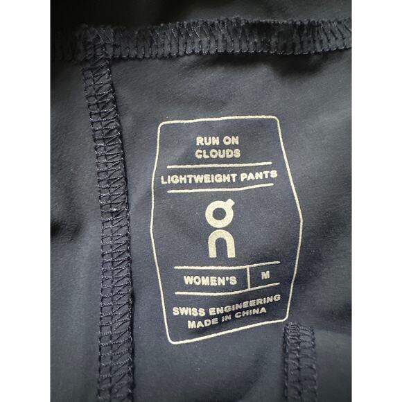 On Cloud Run On Clouds lightweight women's joggers pants medium navy - Picture 8 of 8